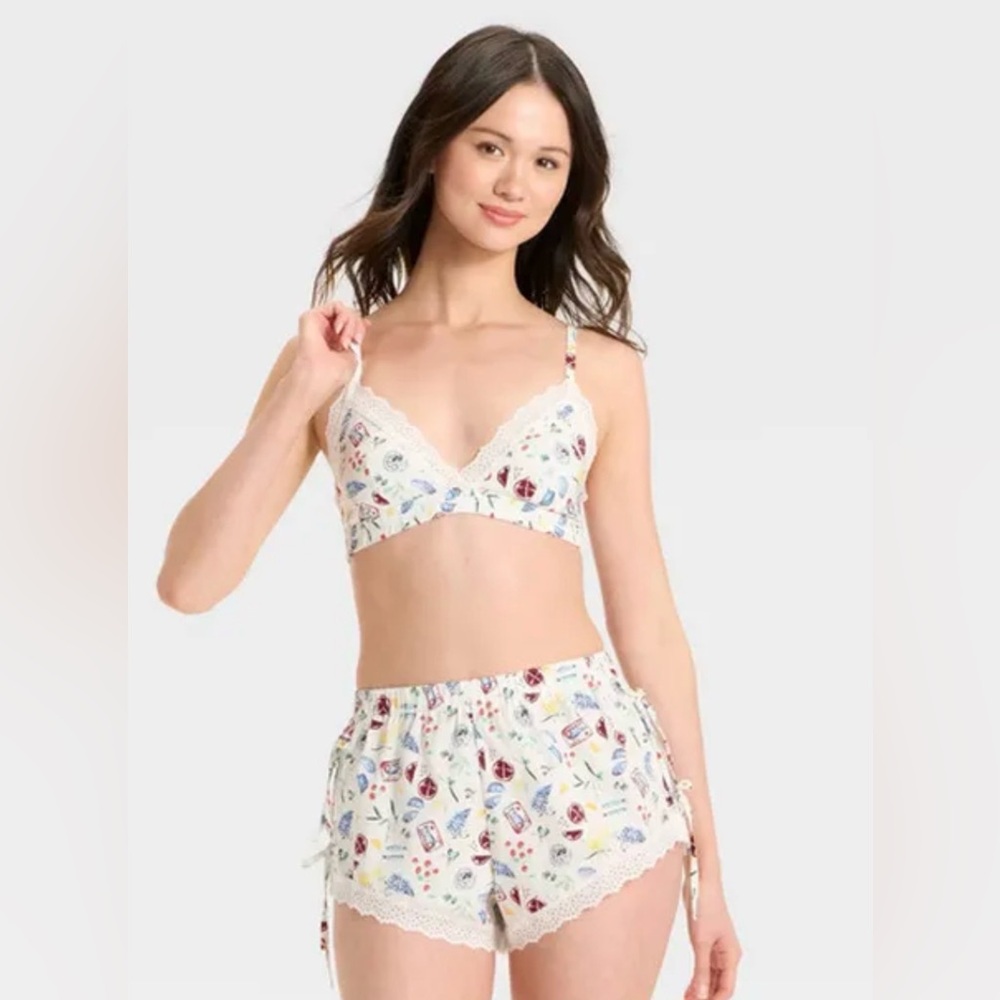 Colsie Cream Cami Italy Sardine lounge Pajama Set with Lace Trim